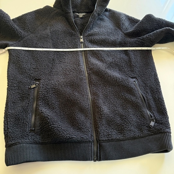 ATHLETA-Black Sherpa-Zip Up-Jacket-Winter-Cozy-Fall-Layering-Athletic-Small Tall - Picture 5 of 9